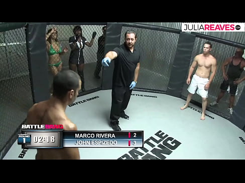 ❤️ I-Ultimate Fighter ijola intombazane enenombolo ngemva nje kokulwa eringini Ucansi kithi